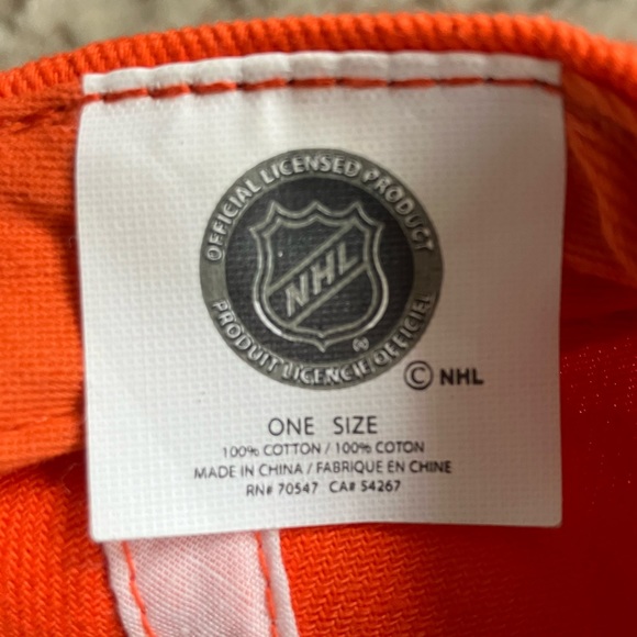 NEW! NHL Authentic Official Licensed Philadelphia Flyers hat/cap - Picture 3 of 7